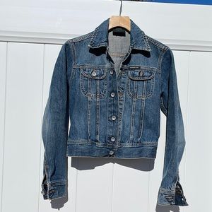 BRAND NAME; DKNY JEANS SIZE XS